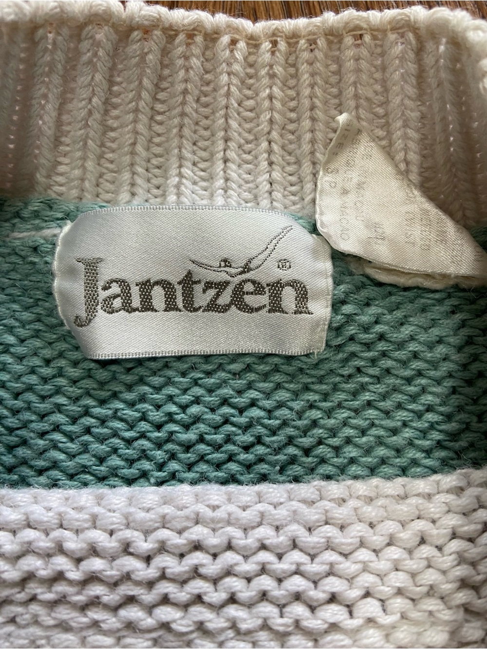 Vintage Jantzen Cream Yoke with Mint Body Floral Knit Sweater with wear - Picture 4 of 9